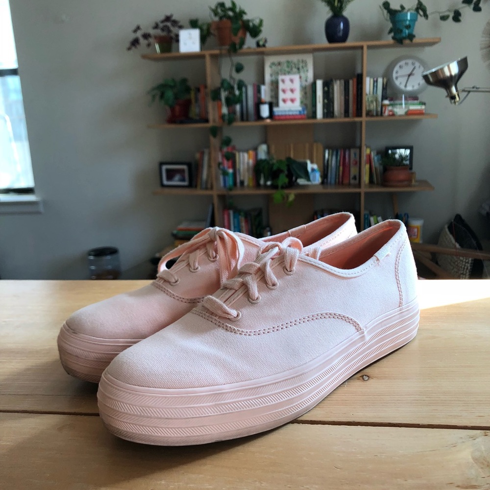 Light pink KEDS